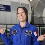 यूक्रेन युद्ध: अमेरिकी हथियारों की आपूर्ति में कटौती, रूस का आक्रमण और वैश्विक प्रतिक्रिया